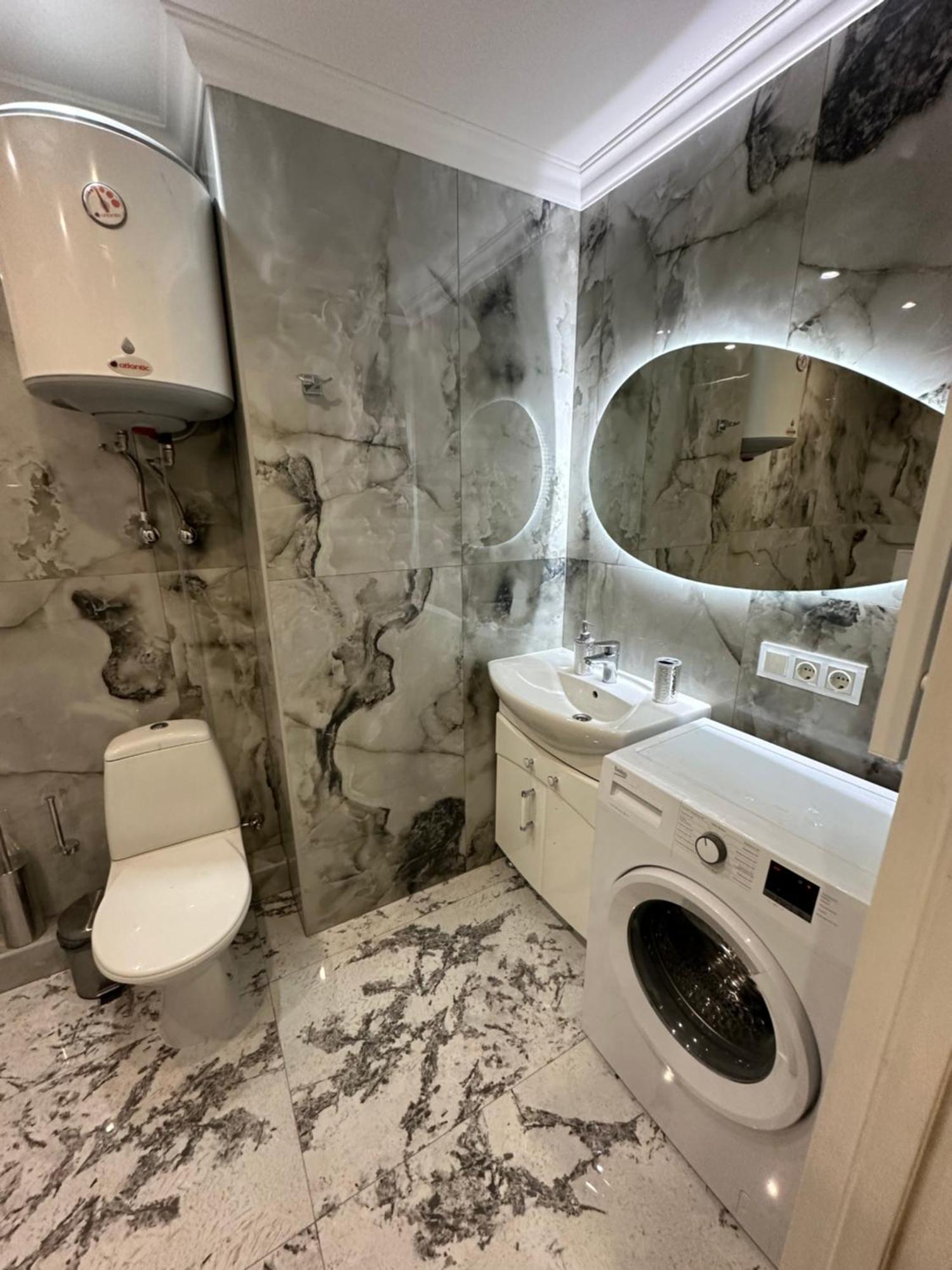 Flat 24 On Lesi Ukrainki 12 With 1 Bedroom Κίεβο Εξωτερικό φωτογραφία