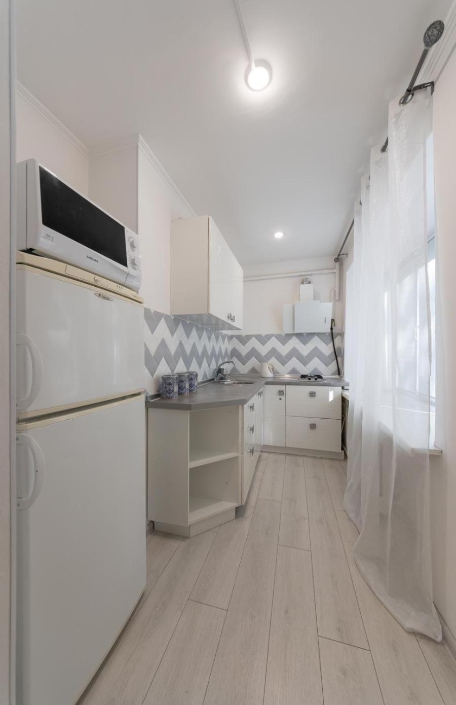 Flat 24 On Lesi Ukrainki 12 With 1 Bedroom Κίεβο Εξωτερικό φωτογραφία