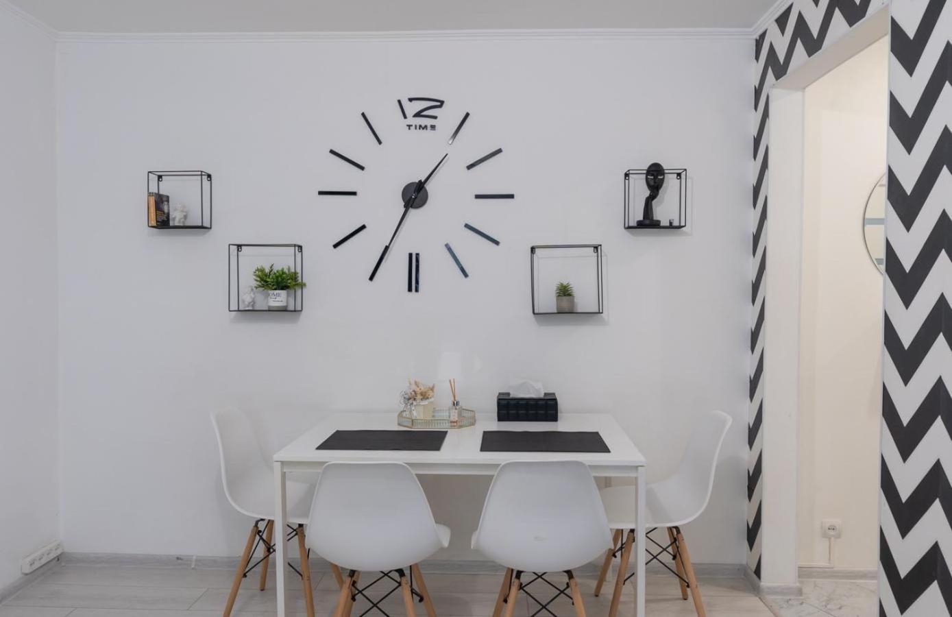 Flat 24 On Lesi Ukrainki 12 With 1 Bedroom Κίεβο Εξωτερικό φωτογραφία
